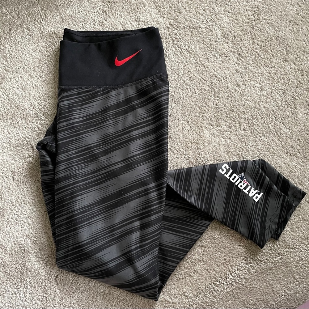 Nike Dri-Fit New England Patriots Leggings